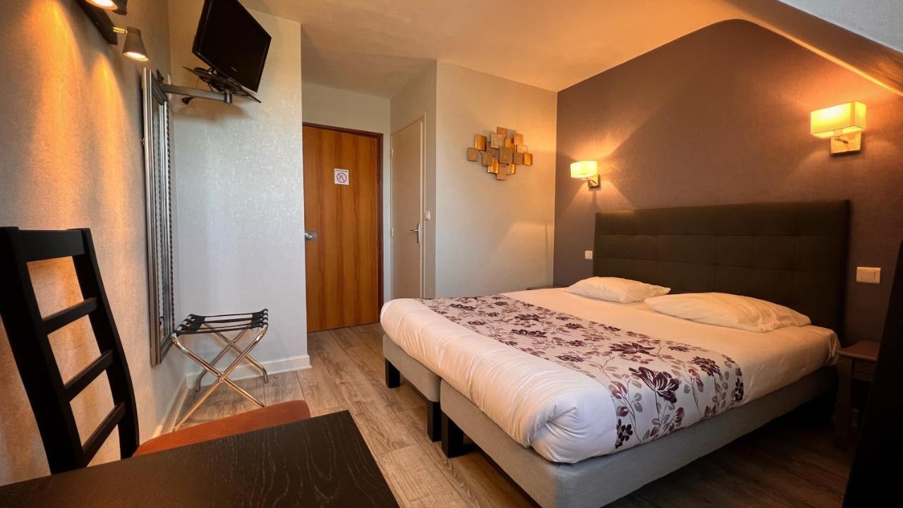 Logis Hotel Restaurant Des Voyageurs Tarnac Buitenkant foto