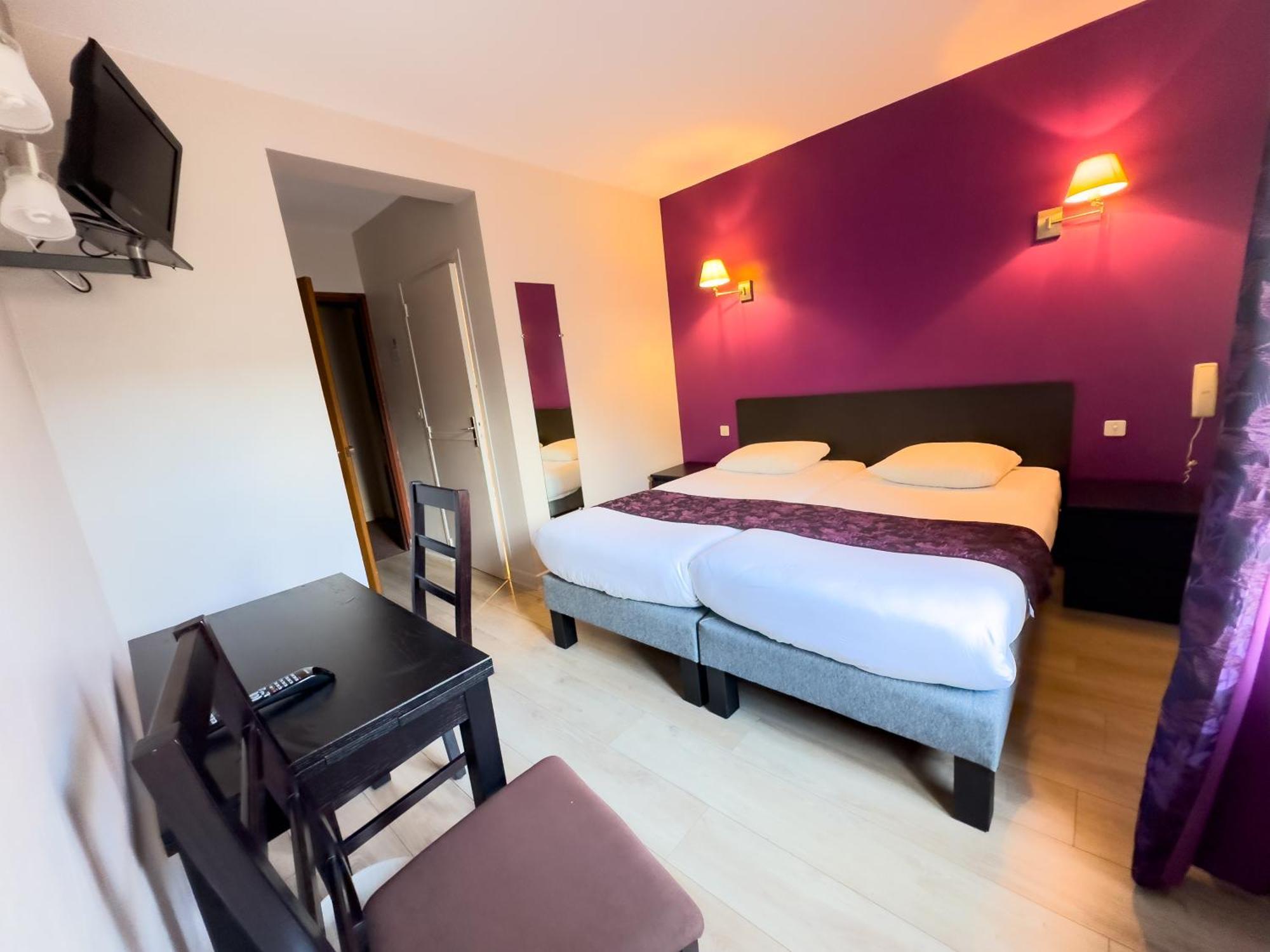 Logis Hotel Restaurant Des Voyageurs Tarnac Buitenkant foto